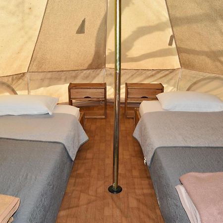 Camping Oliana Exterior photo