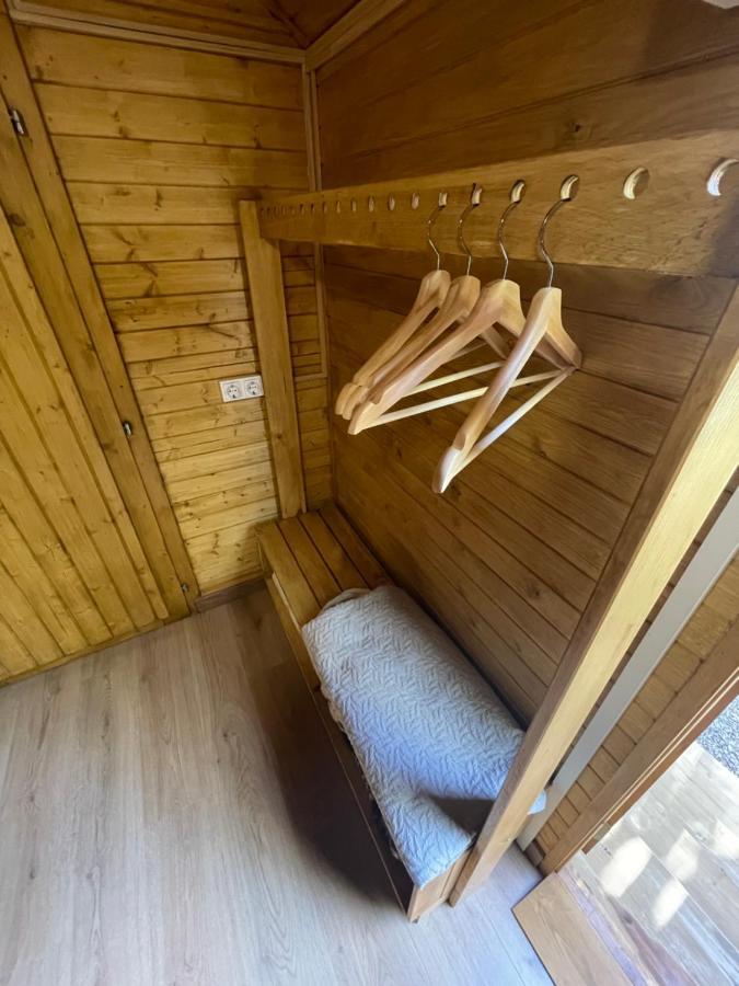 Camping Oliana Exterior photo