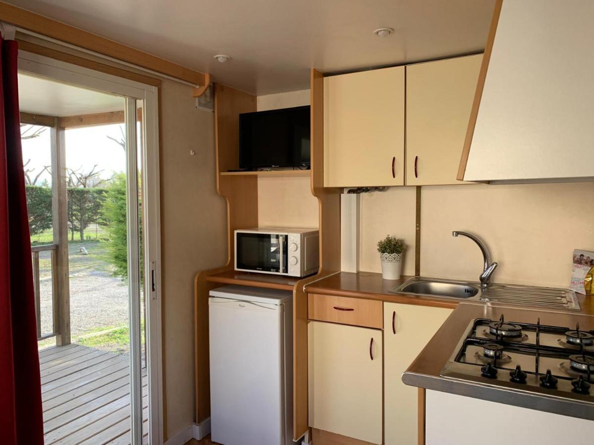 Camping Oliana Exterior photo