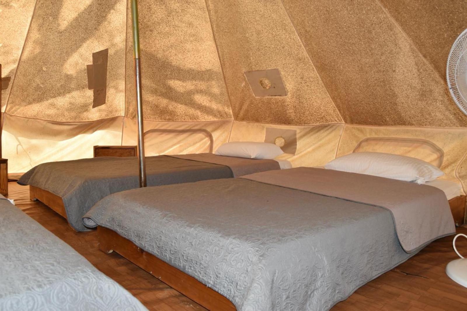 Camping Oliana Exterior photo